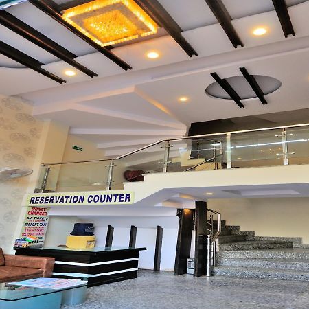 Hotel Gold Star Inn - Paharganj Нью-Дели Экстерьер фото