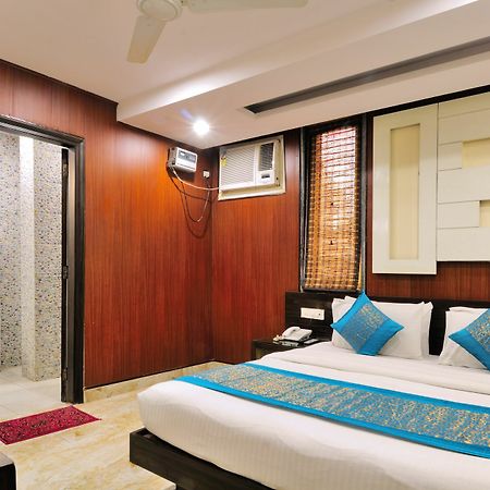 Hotel Gold Star Inn - Paharganj Нью-Дели Экстерьер фото