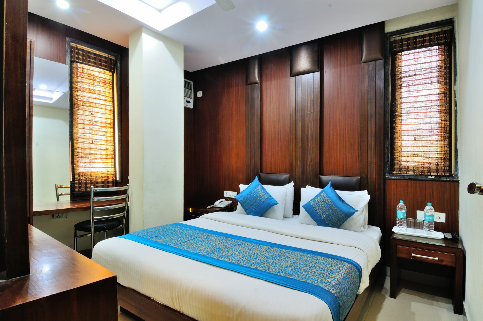 Hotel Gold Star Inn - Paharganj Нью-Дели Экстерьер фото