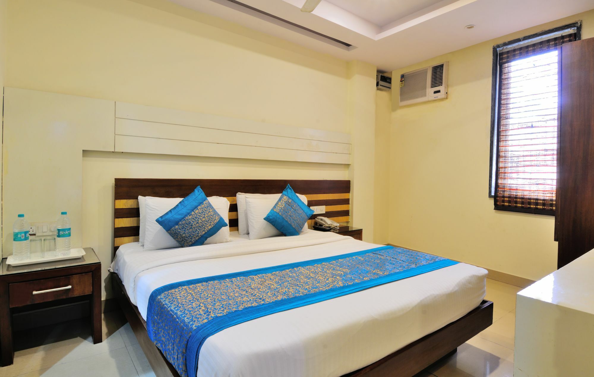 Hotel Gold Star Inn - Paharganj Нью-Дели Экстерьер фото