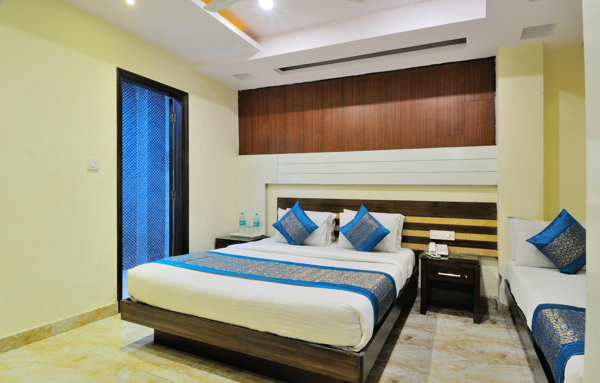 Hotel Gold Star Inn - Paharganj Нью-Дели Экстерьер фото